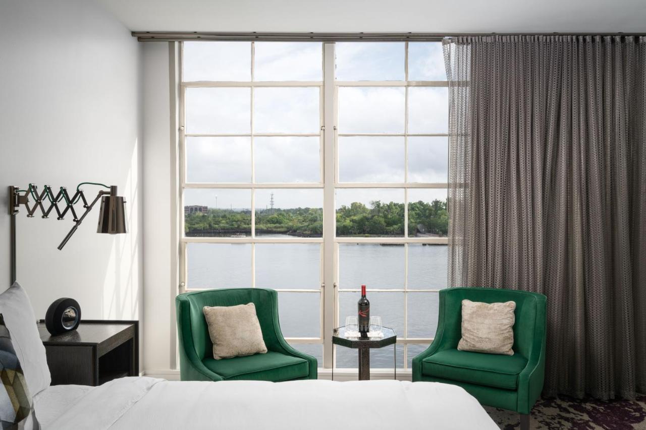 King Room River View,1350840655:JPEG