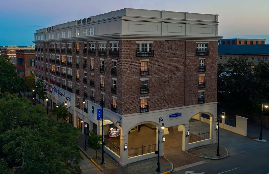 Hampton Inn Savannah Historic District-1
