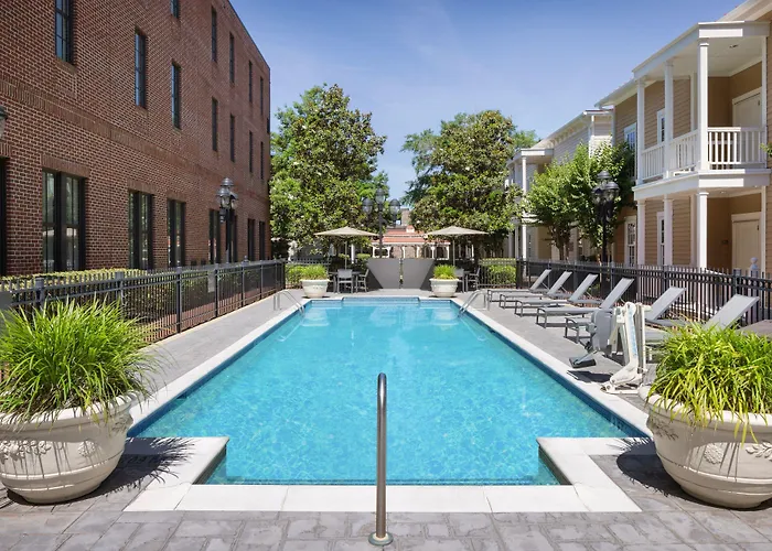 Residence Inn Savannah Downtown Historic District